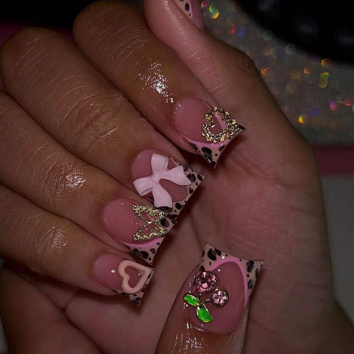 Artistic Nail Art Kalsten