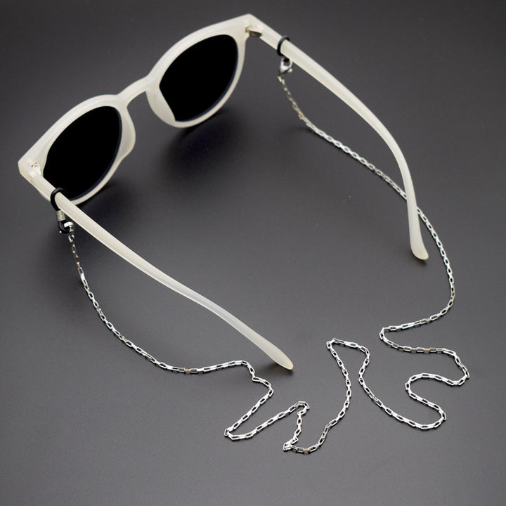 Sleek Silver Chain Eyewear Holder Kalsten