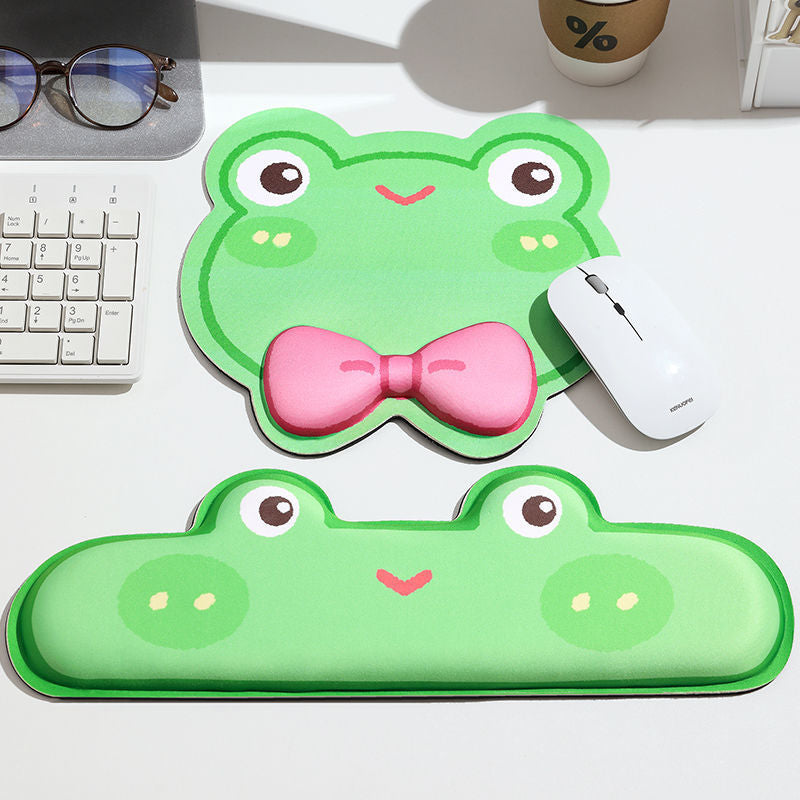 Fun-Themed Frog Design Mouse Pad Set