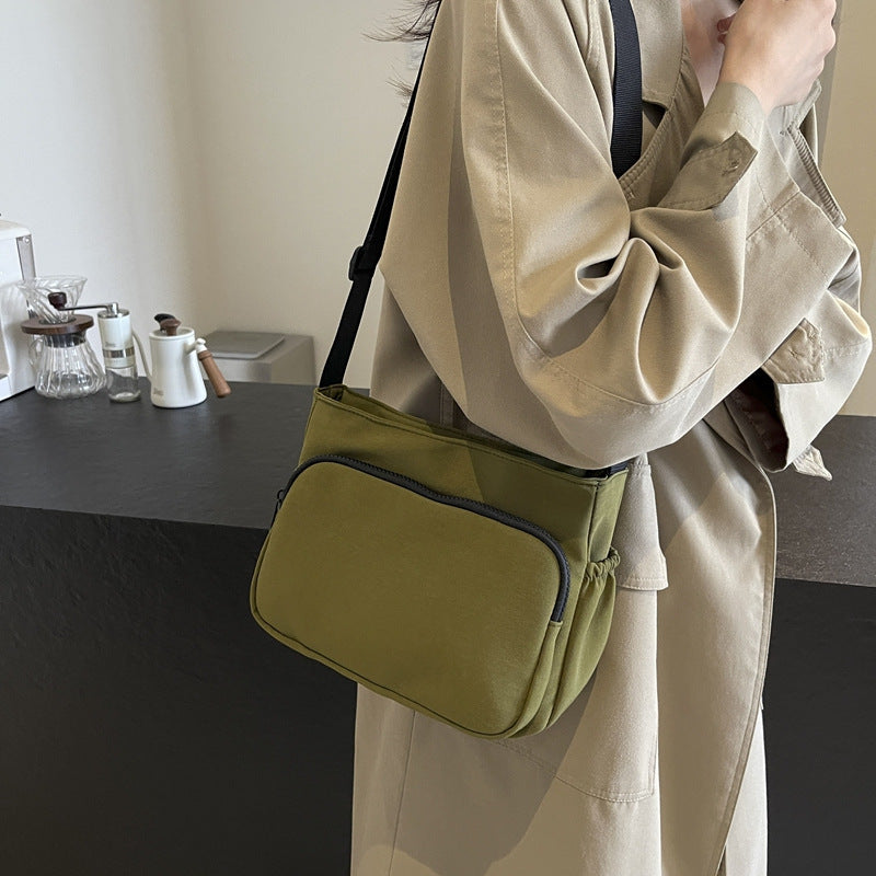 Practical shoulder bag with versatile storage compartments Kalsten