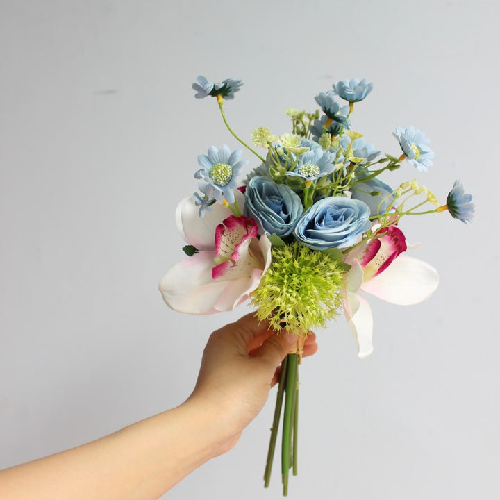 Elegant Floral Bridal Bouquet