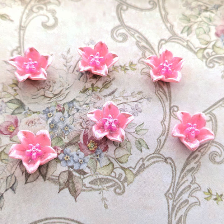 Decorative flower appliqués Kalsten