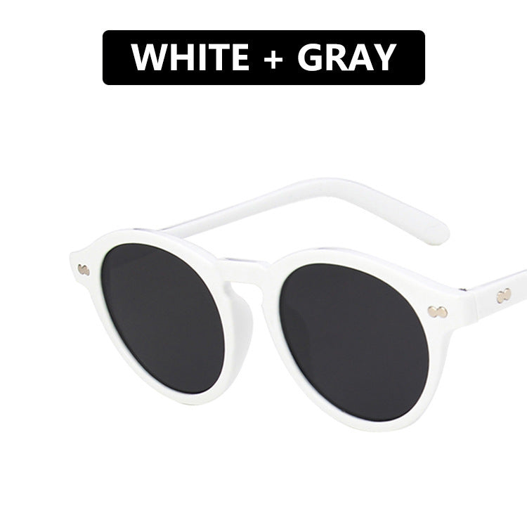 Ladies extravagant round sunglasses with lightweight frame structure and polarized lenses Kalsten