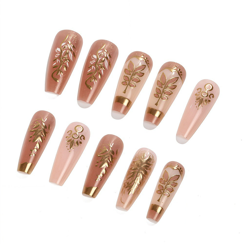 Elegant and artistically designed artificial nails Kalsten