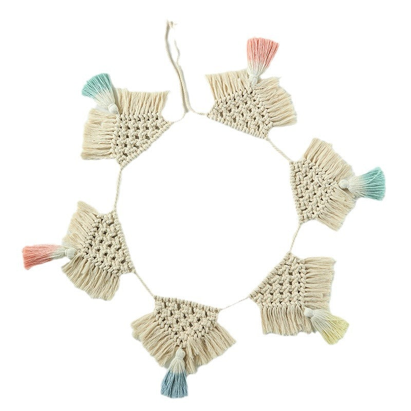 Macrame pennant string with hand-knotted triangle elements and tassels Kalsten