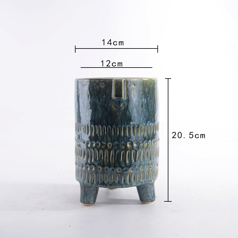 Decorative plant pot with facial features Kalsten