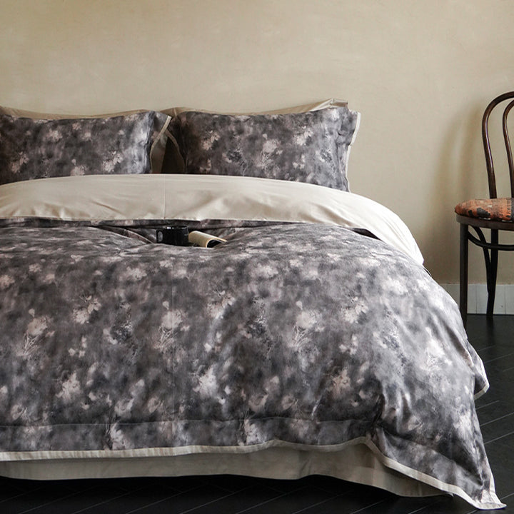 Bedding set made of soft satin with floral watercolor print