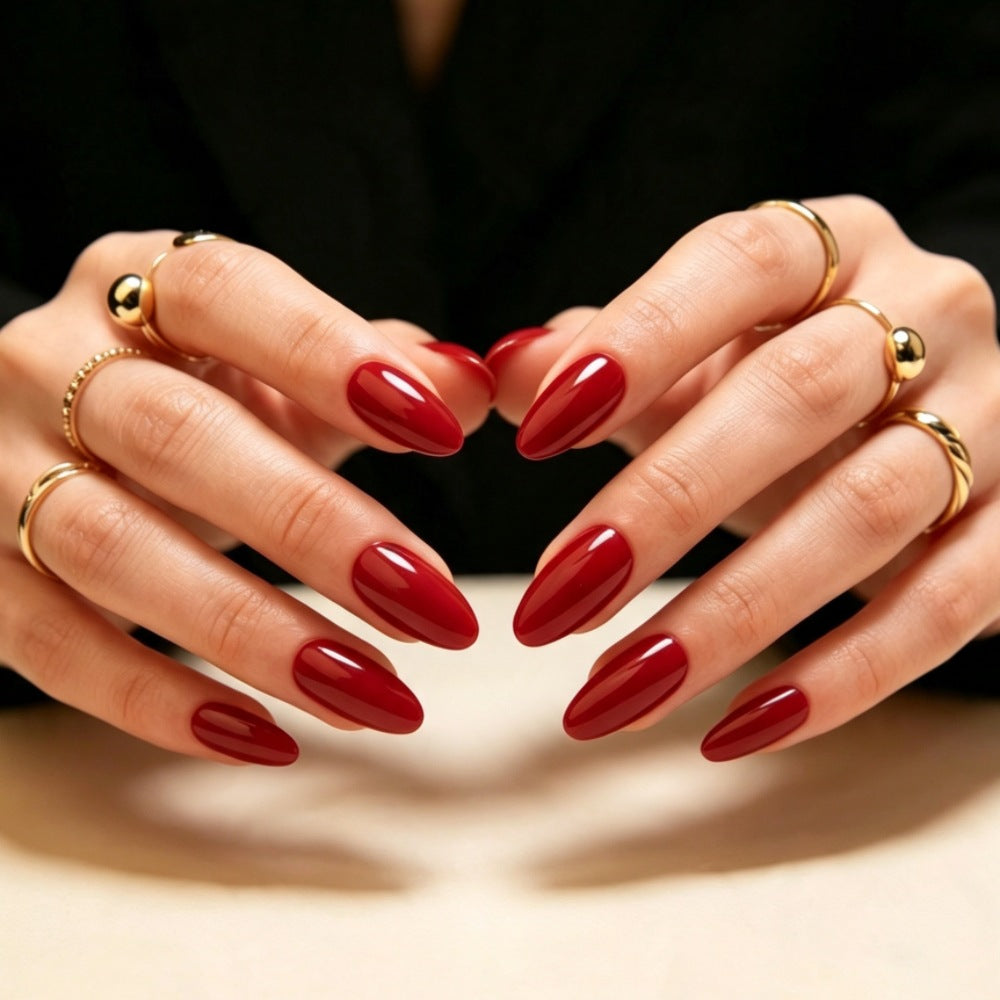 Artificial nails in elegant stiletto design Kalsten