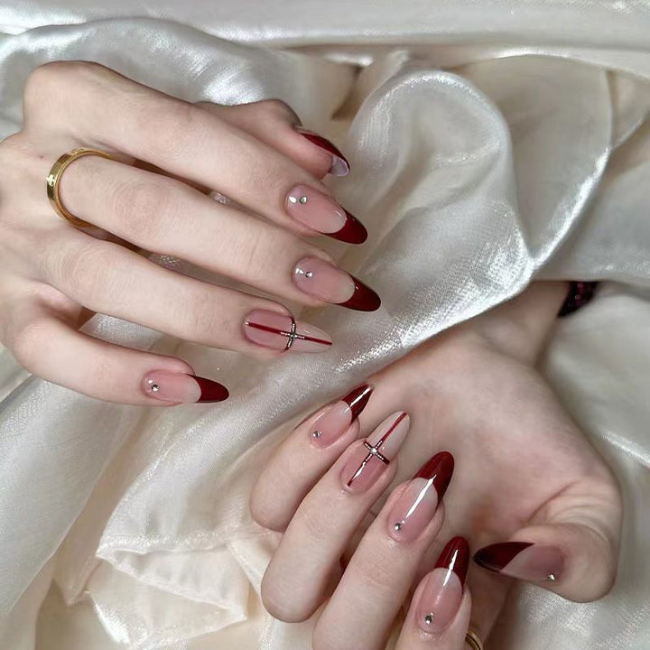 Elegant Press-On Nail Tips with Gold Accents Kalsten