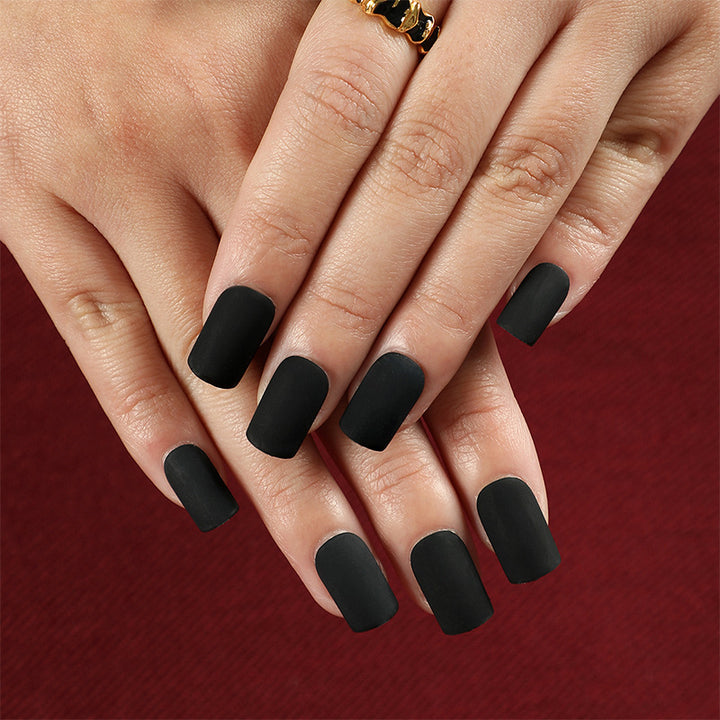 Artificial nails in elegant matte finish Kalsten