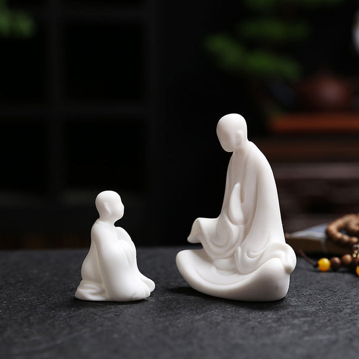 Elegant and modern Feng Shui sculpture Kalsten