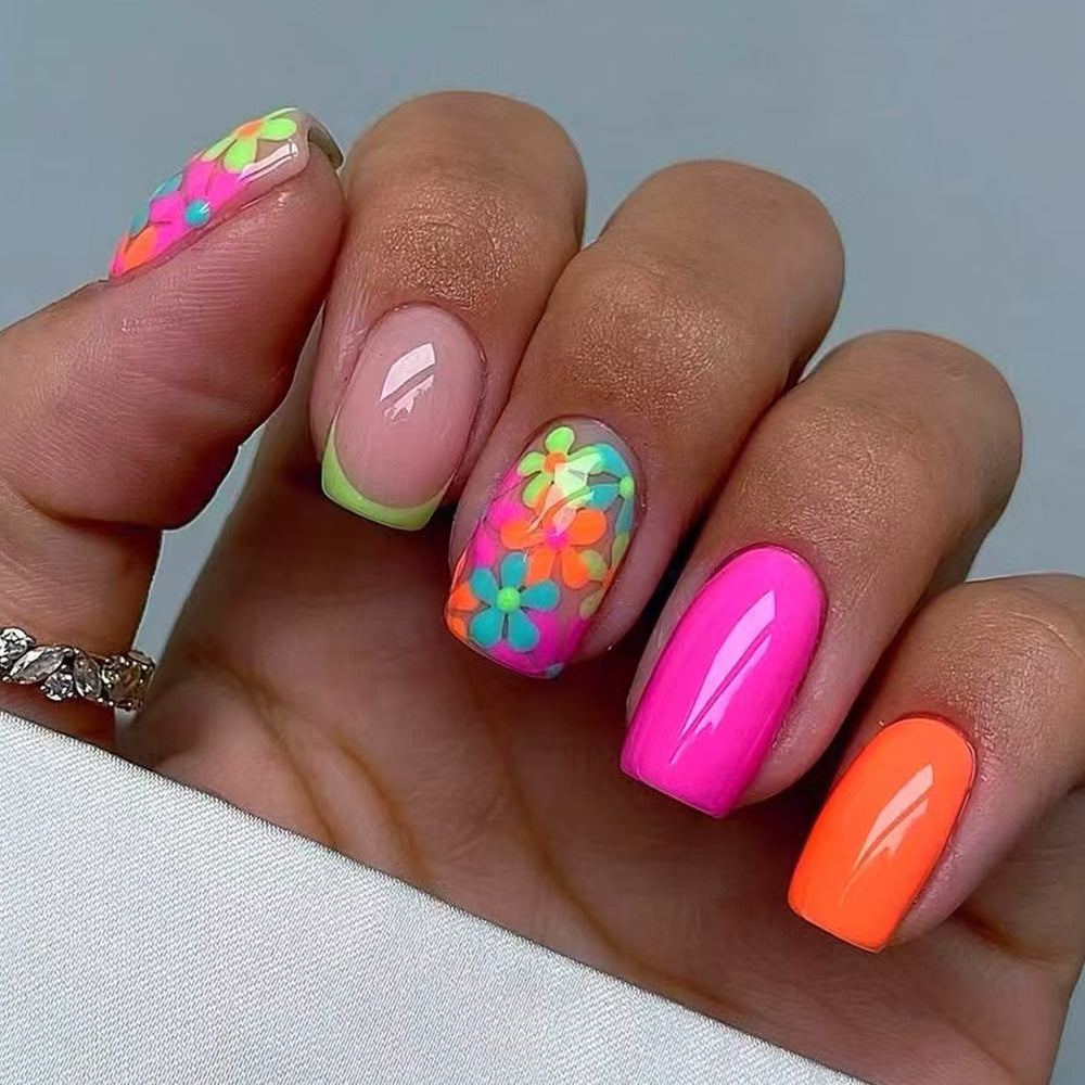 Fun Floral Press-On Nail Art Kalsten
