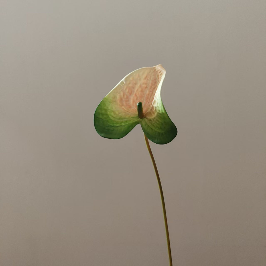 Heart-Shaped Leaf Floral Stand