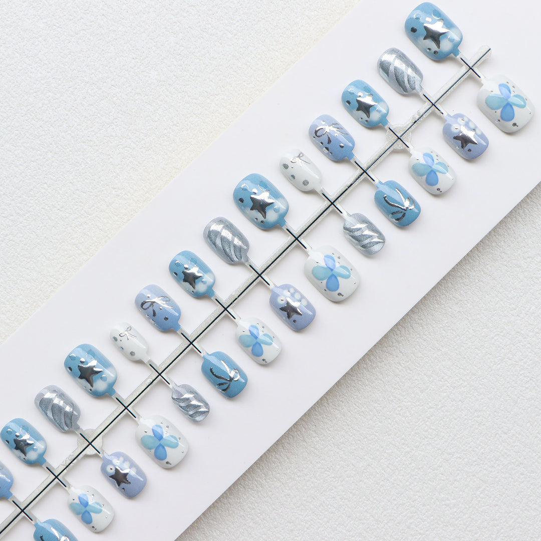 Artistic Star and Bow Press-On Nail Set Kalsten