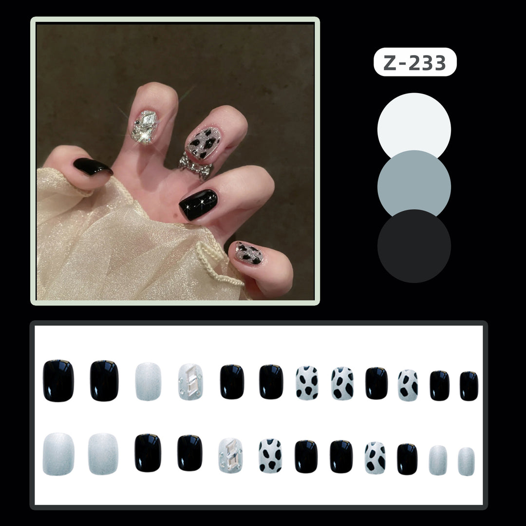 Glamorous Decorative Press-On Nails