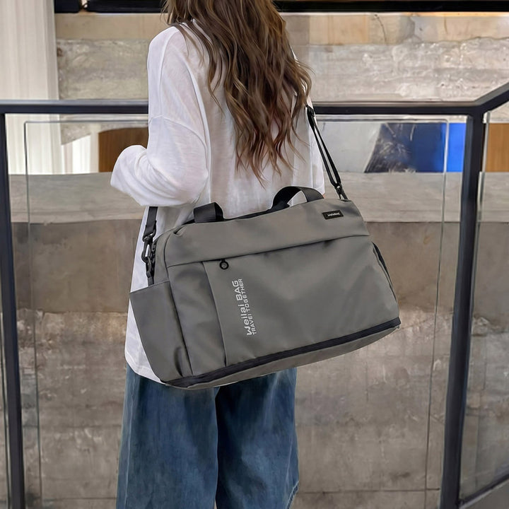 Travel and Sports Bag with Water-Repellent Material and Many Compartments Kalsten