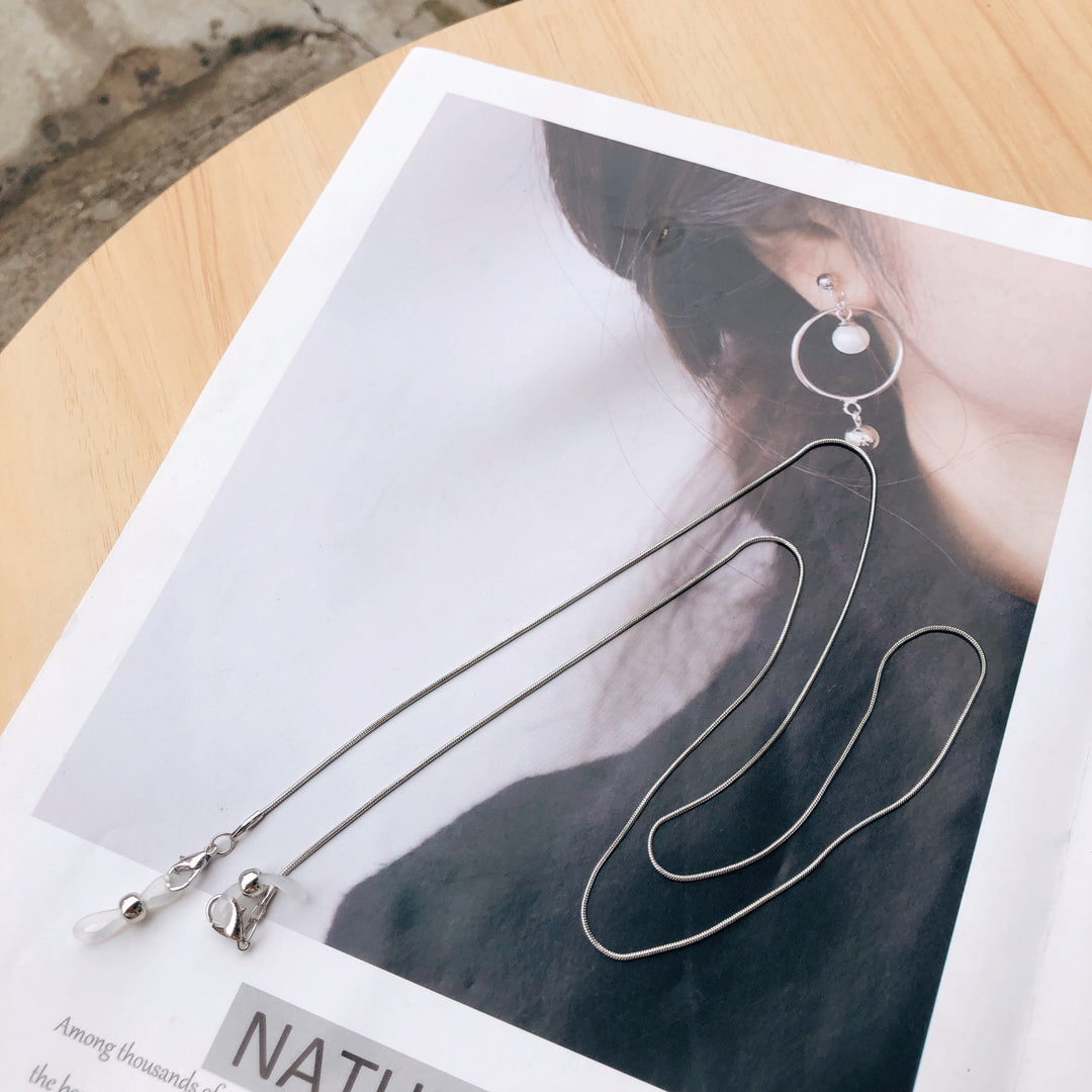 Elegant Dangle Earring Holder Chain Kalsten