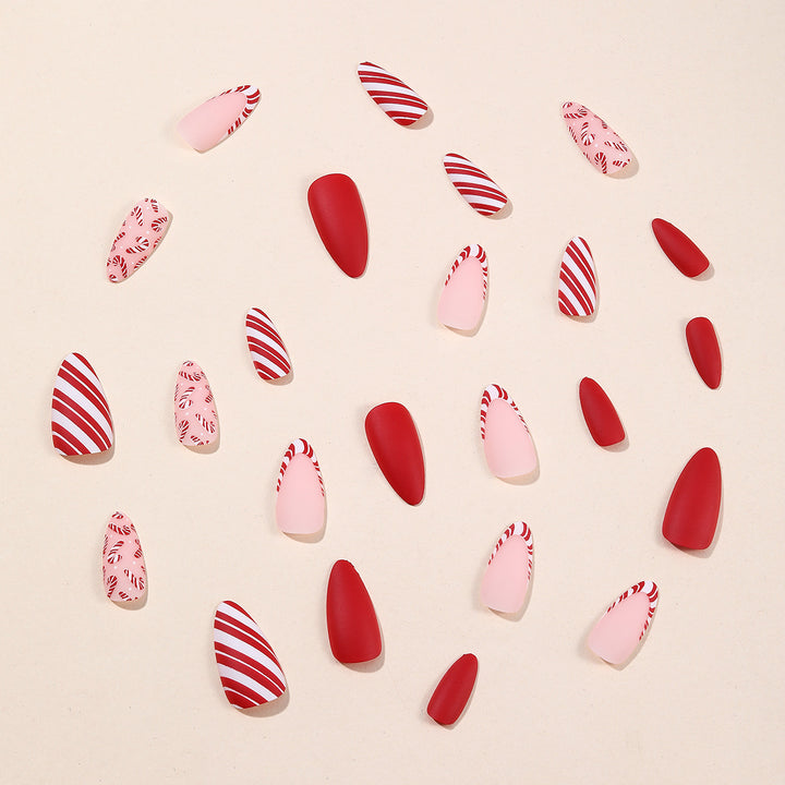 Holiday-Themed Nail Art Kalsten