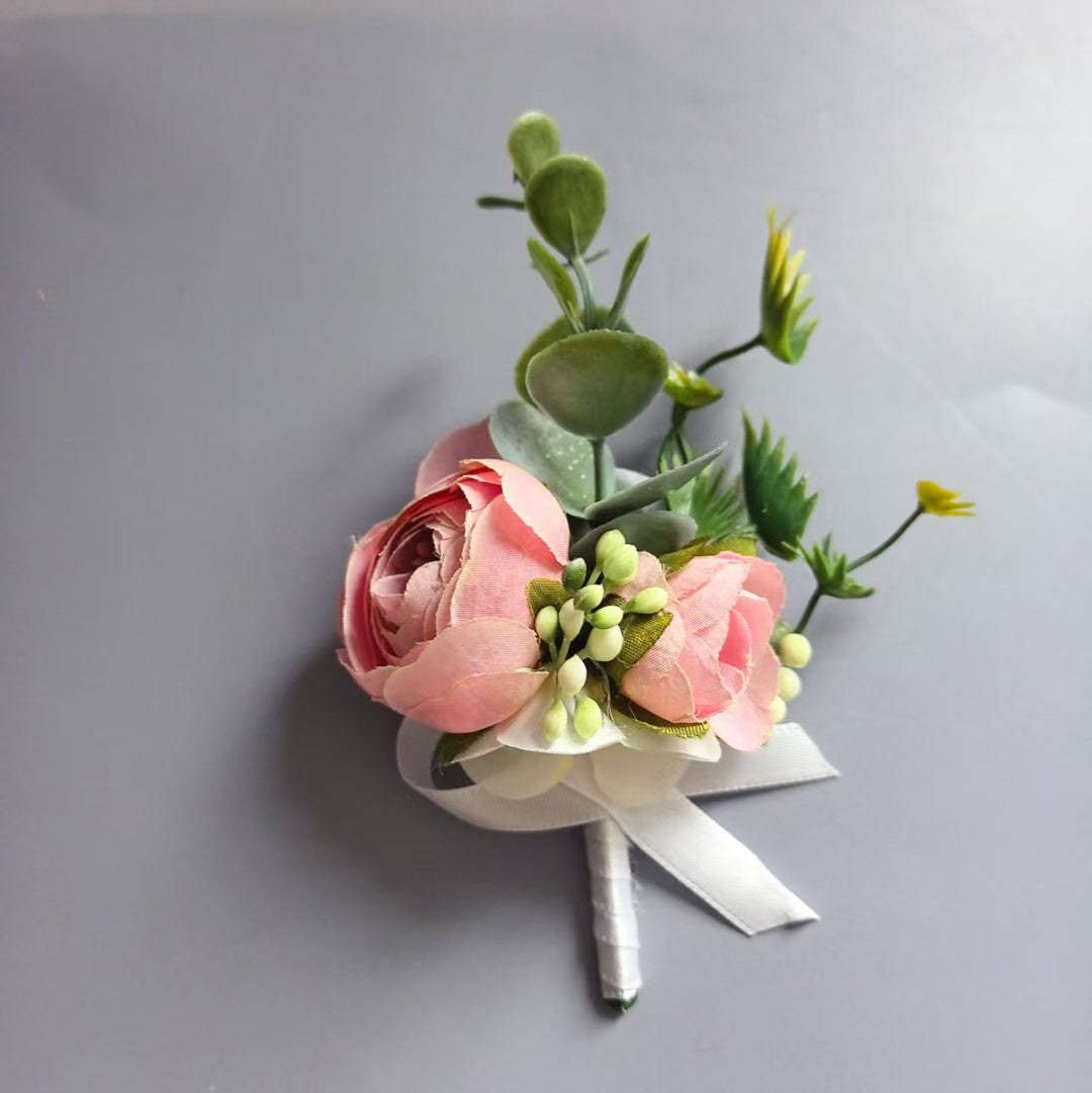 Elegant Floral Boutonniere