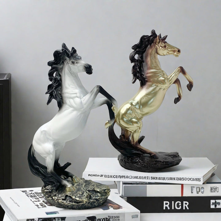 Decorative horse sculpture Kalsten