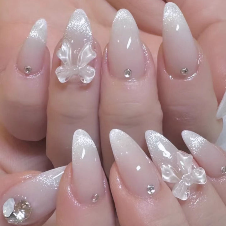 Elegant and Artistic Nail Tips Kalsten