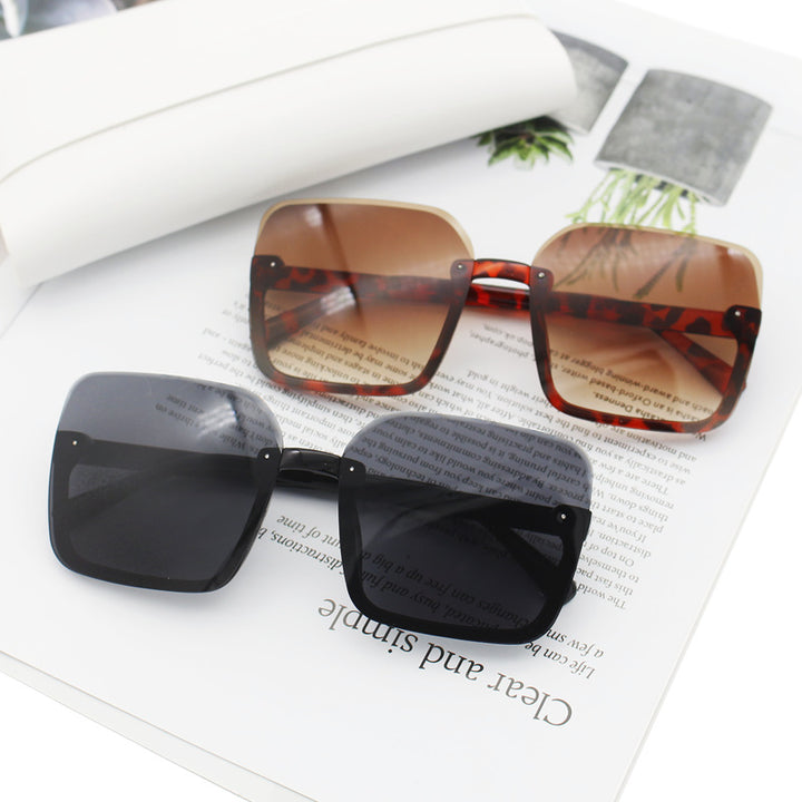 Women’s square sunglasses with extravagant leopard pattern Kalsten