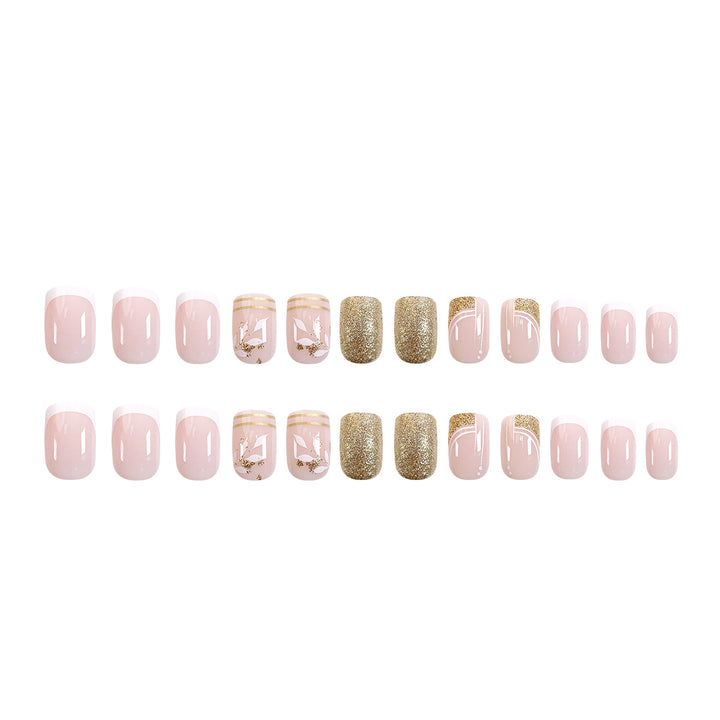 Elegant and creative artificial nails with gold accents Kalsten
