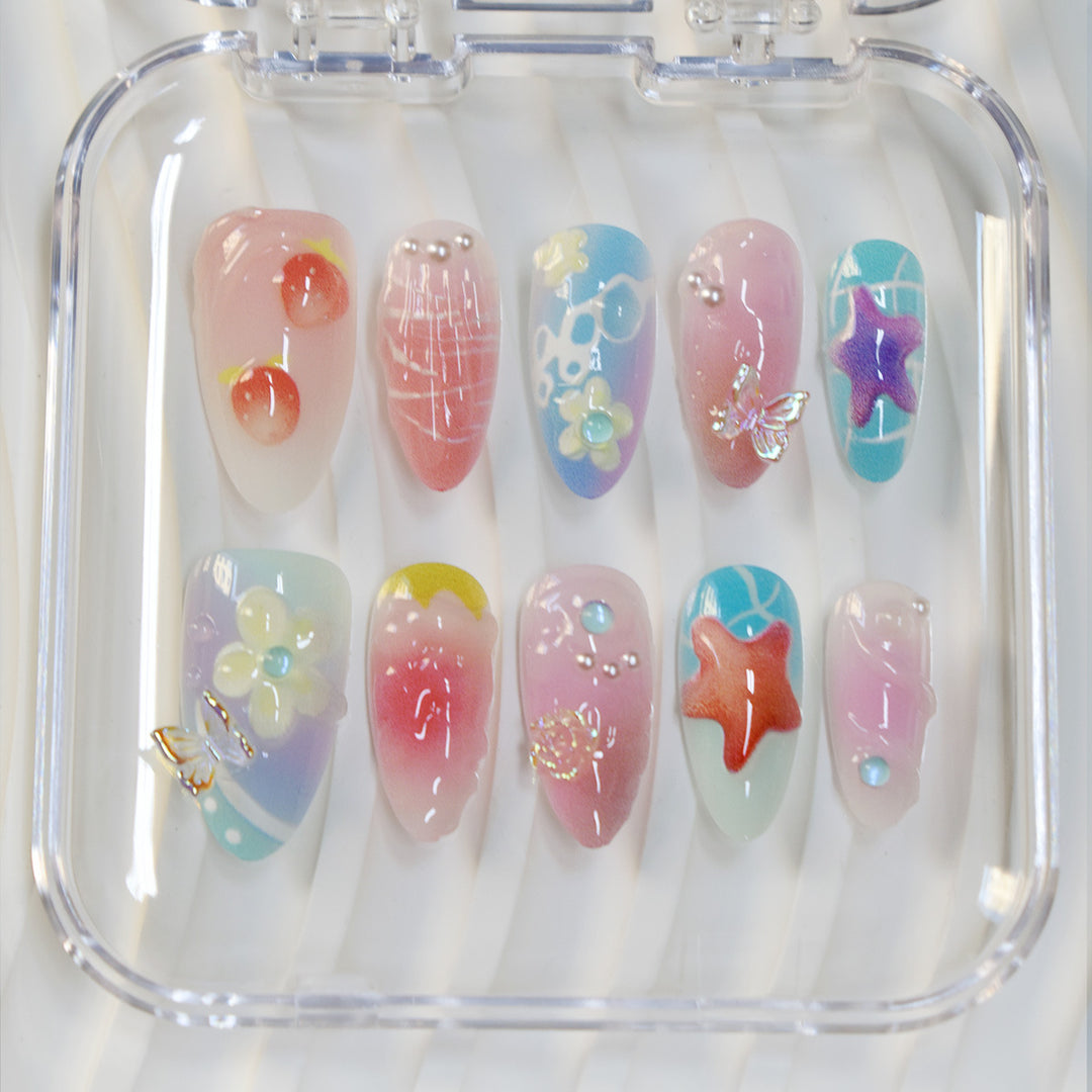 Artistic Sea-Themed Press-On Nail Art Kalsten