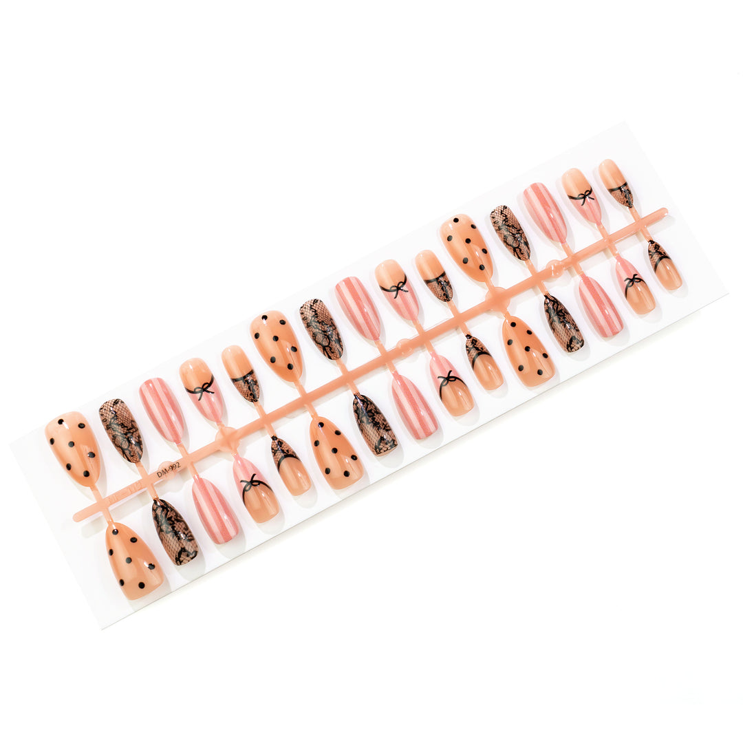 Elegant Lace-Inspired Press-On Nail Set Kalsten