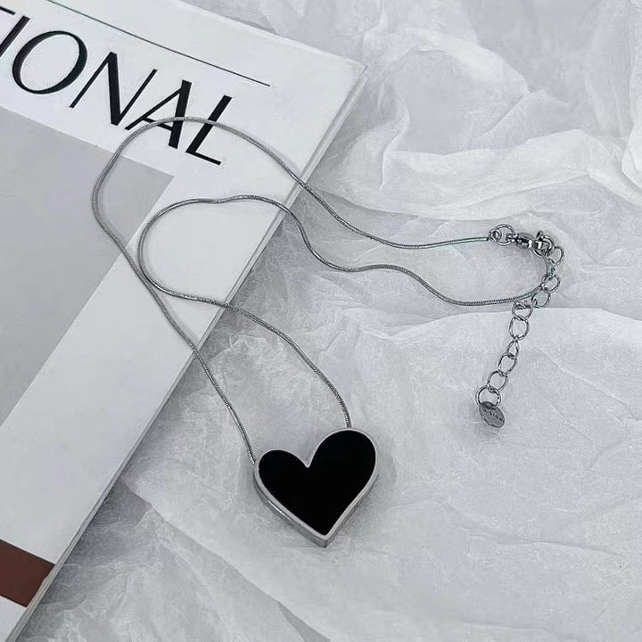 Artistic Heart-Shaped Pendant Necklace Kalsten