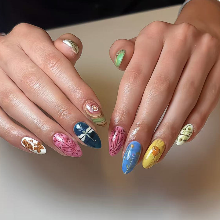 Creative artificial nails with botanical motifs Kalsten