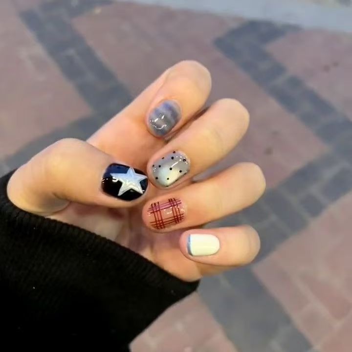 Nail Art Design Kalsten