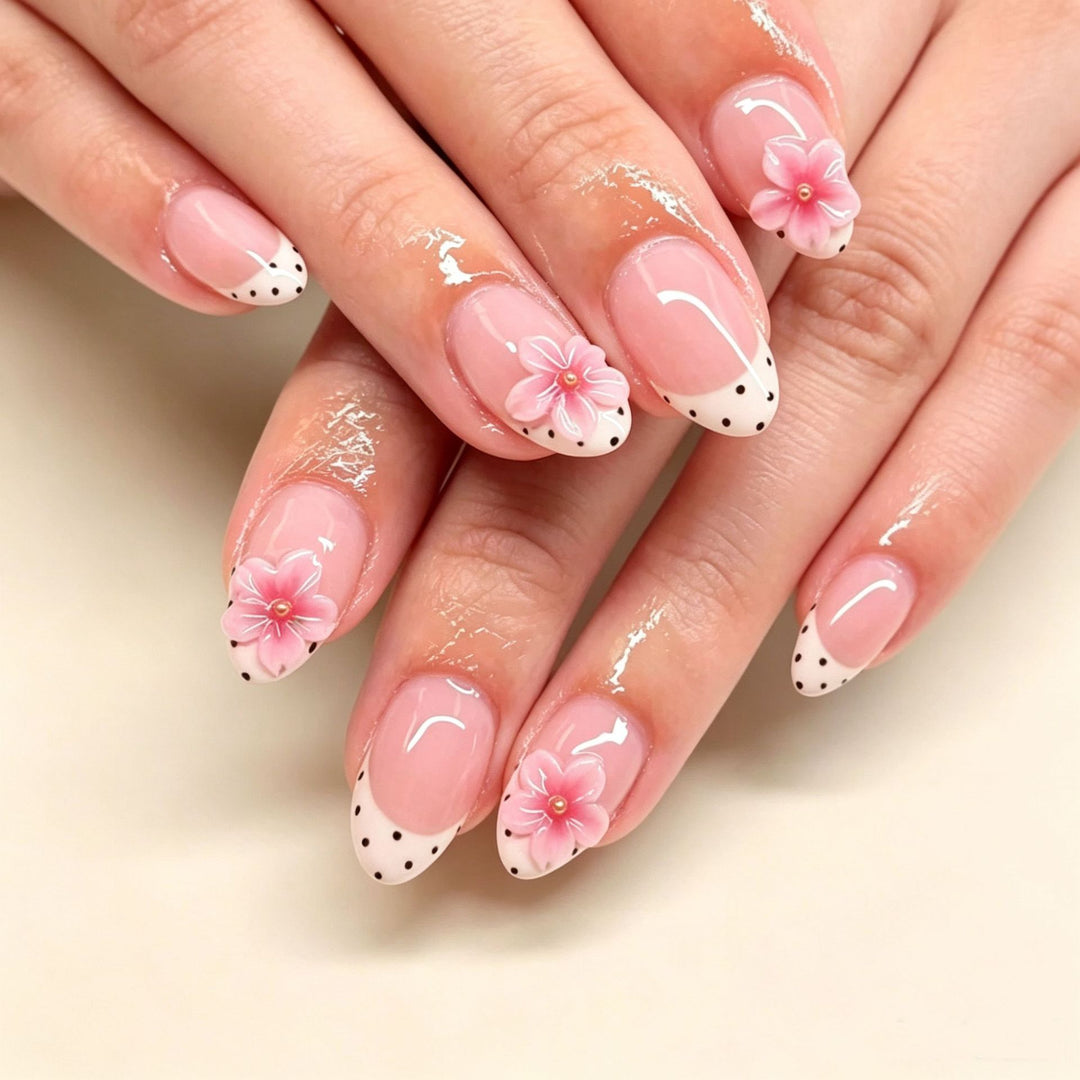 Floral Detailing Press-On Nail Art Kalsten