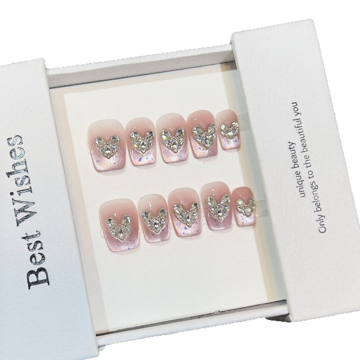 Glamorous Heart-Accent Press-On Nail Set Kalsten