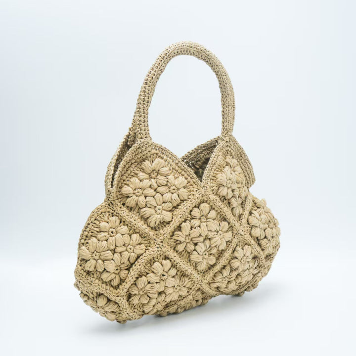 Handmade macrame shoulder bag with playful flower pattern Kalsten
