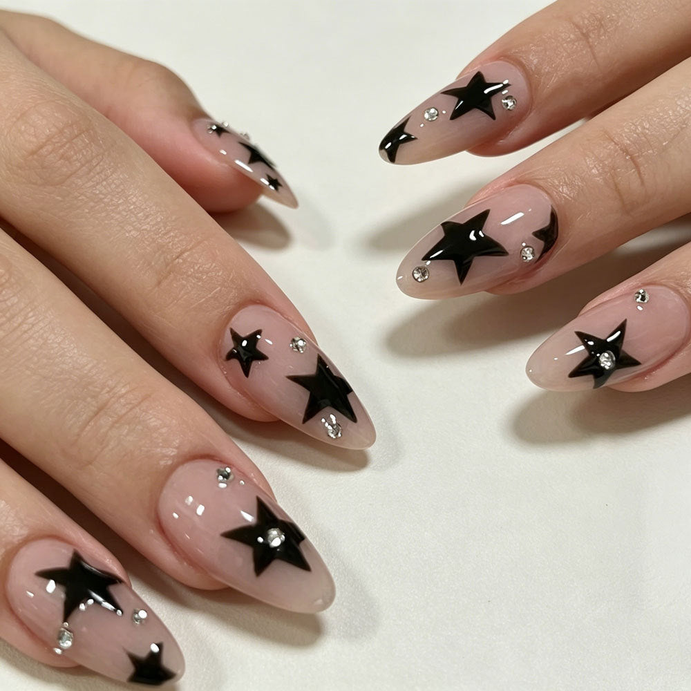Star-Embellished Nail Art Kalsten