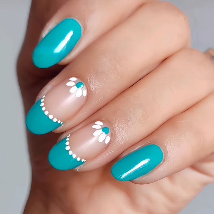 Elegant Floral Accent Nail Art Set Kalsten