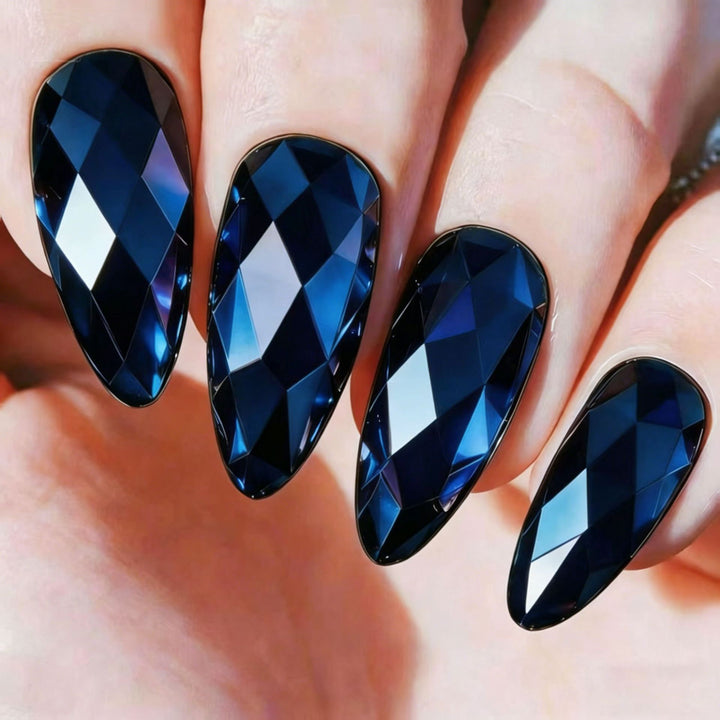 Artificial nails with faceted crystal design Kalsten