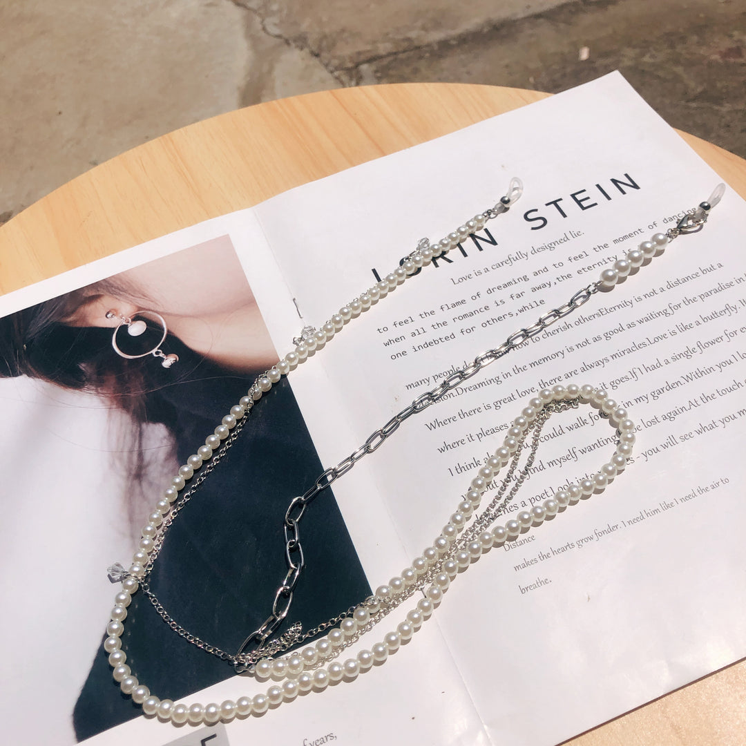 Elegant Pearl Accented Eyewear Chain Kalsten