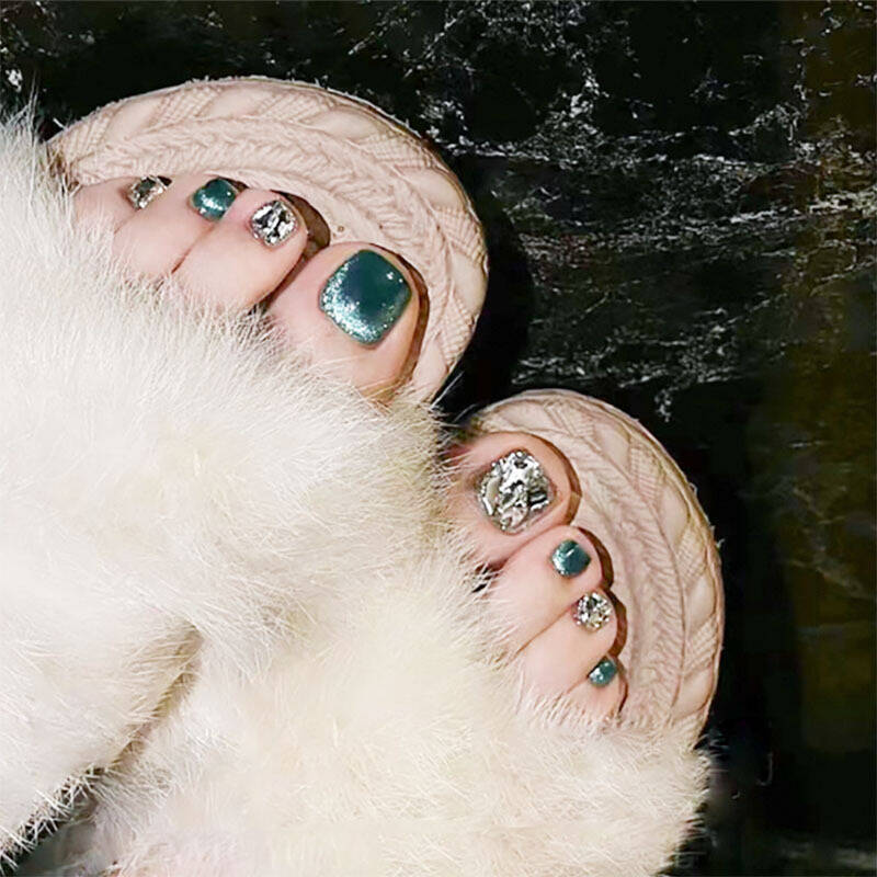 Cozy Fuzzy Slippers Kalsten