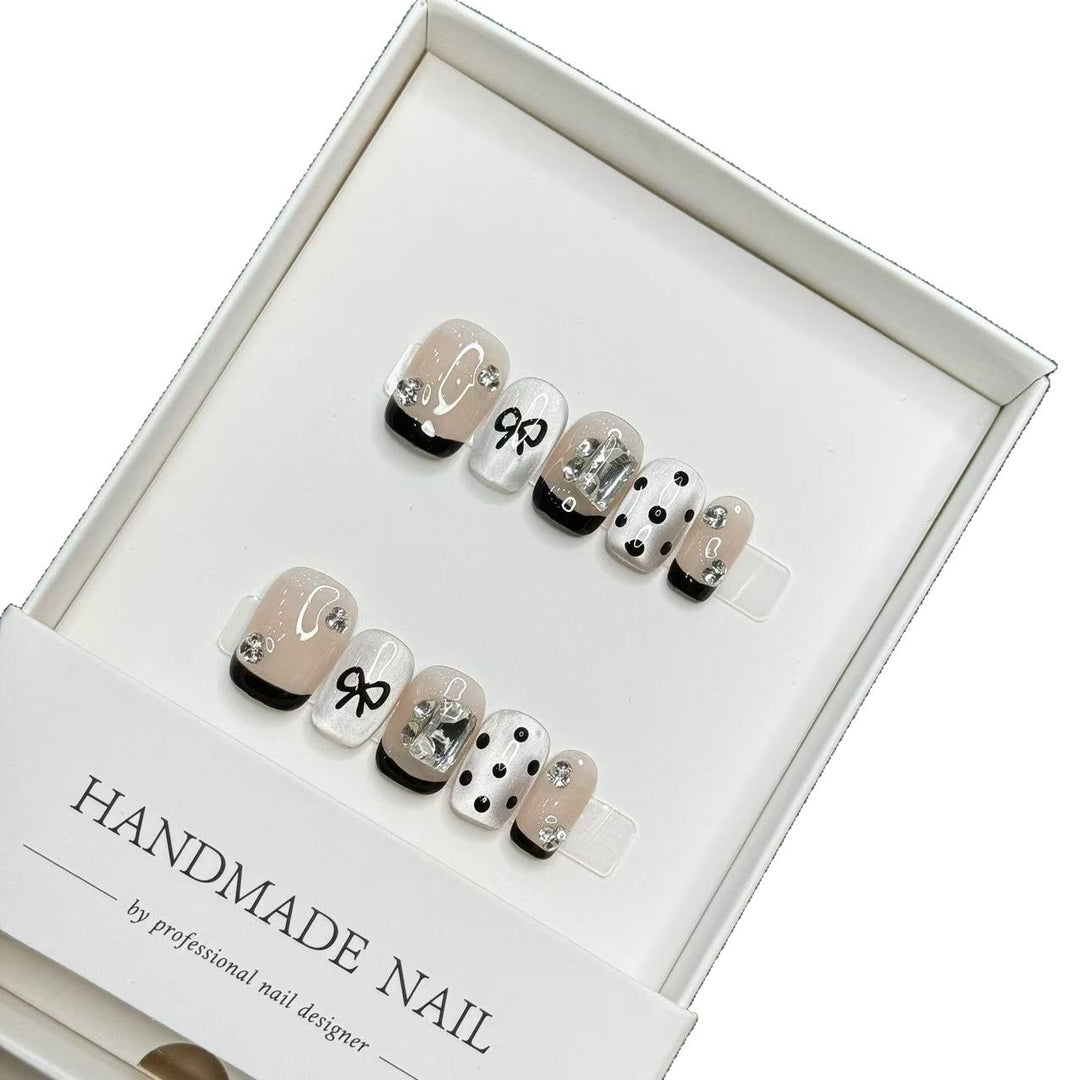 Artistic Handmade Press-On Nails
