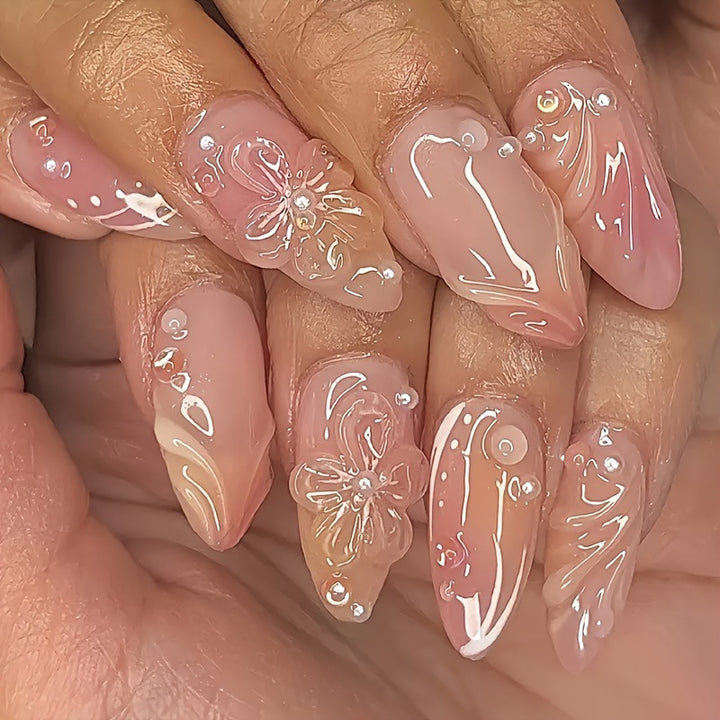 Floral-Themed Press-On Nail Art Kalsten
