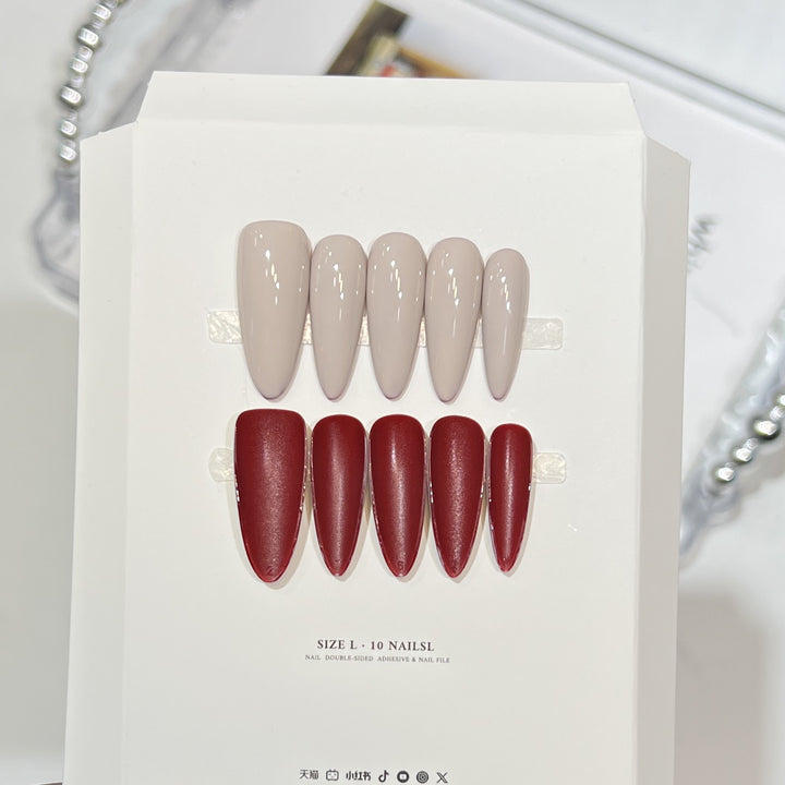Stiletto Press-On Nail Art Set with Elegant French Tips Kalsten
