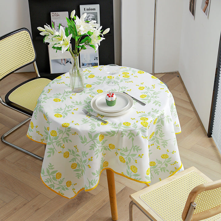 Rectangular tablecloth with botanical orange berry print and contrasting hem piping Kalsten