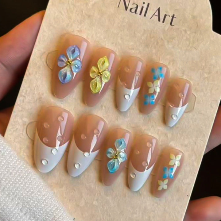 Decorative Floral Press-On Nail Art Set Kalsten