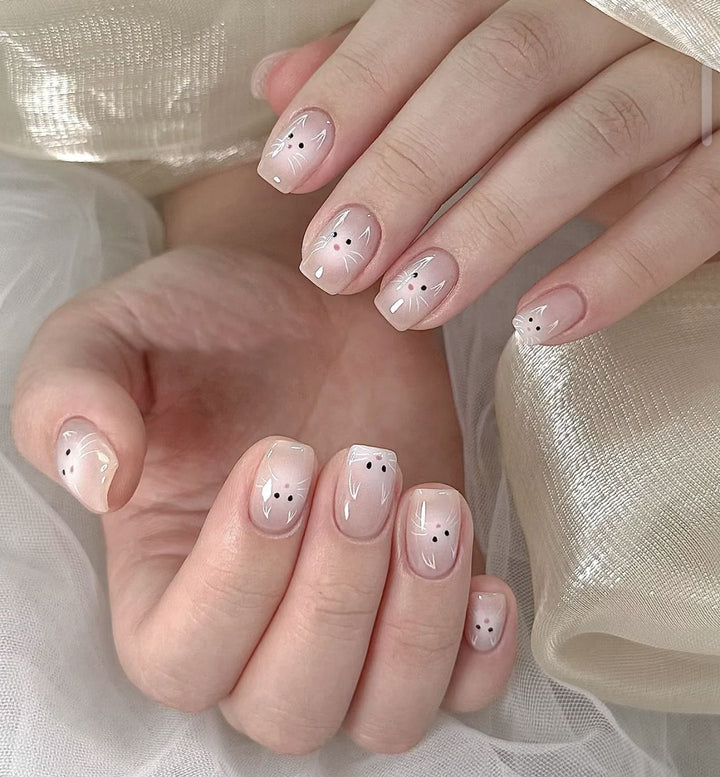 Artistic Themed Press-On Nail Design Kalsten