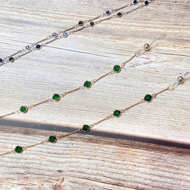 Elegant jewelry holder chain with onyx beads Kalsten