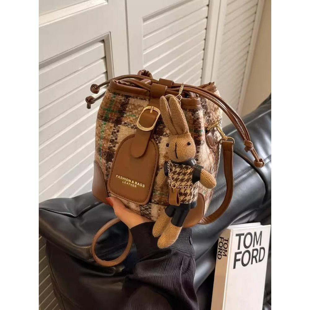 Fashionable Bucket Bag Kalsten