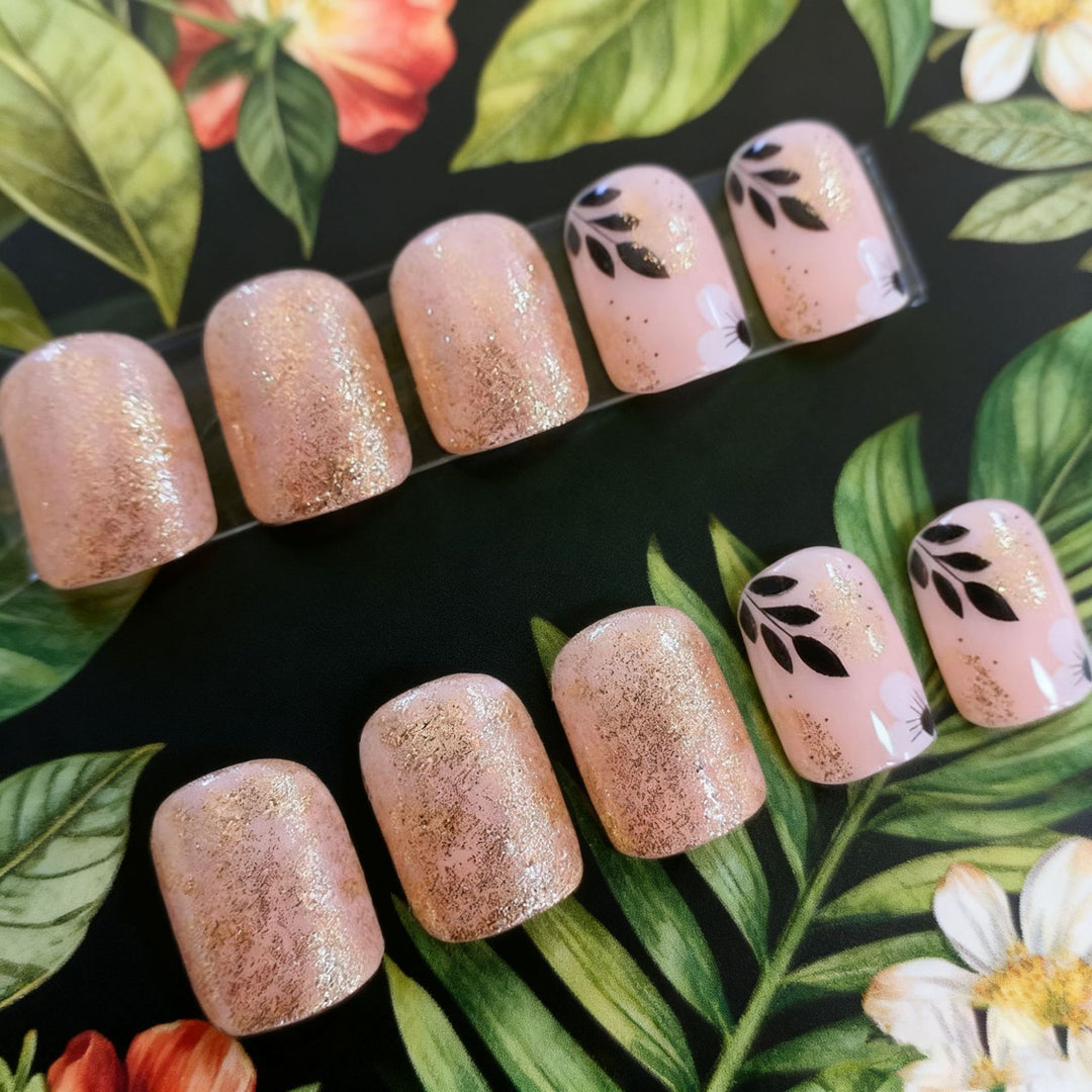 Elegant Floral Graphic Nail Set Kalsten