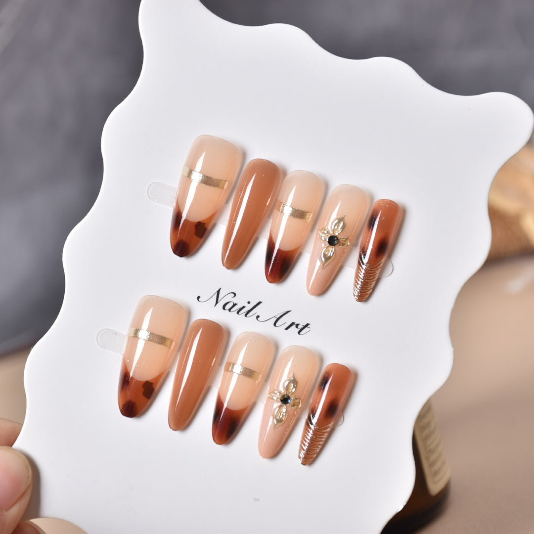 Elegant Decorative Press-On Nail Set Kalsten